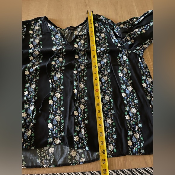 Talbots|Floral Tie Neck Smocked Blouse, Size 2X, Petite ••• Boho - Picture 11 of 11
